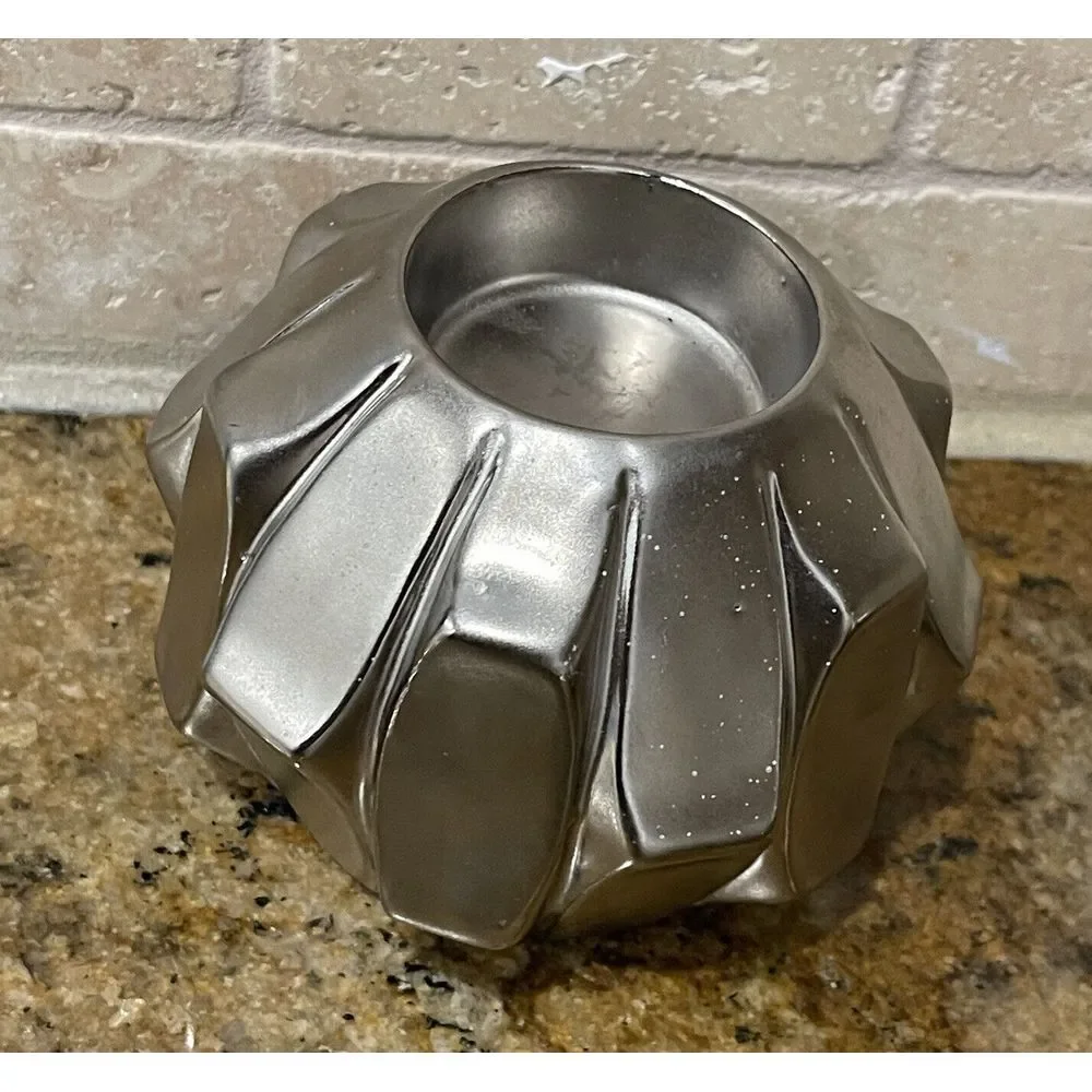 Geometric Modern‎ Tea Light Candle Holders 3.5 Inch Porcelain Silver 3 Item Set
